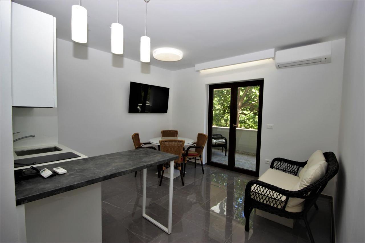 Apartments Smitran Banjole Esterno foto