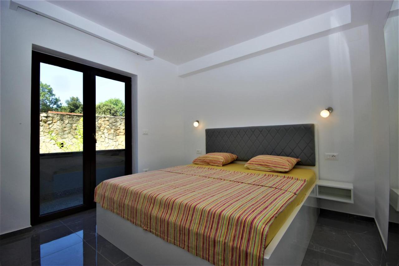Apartments Smitran Banjole Esterno foto