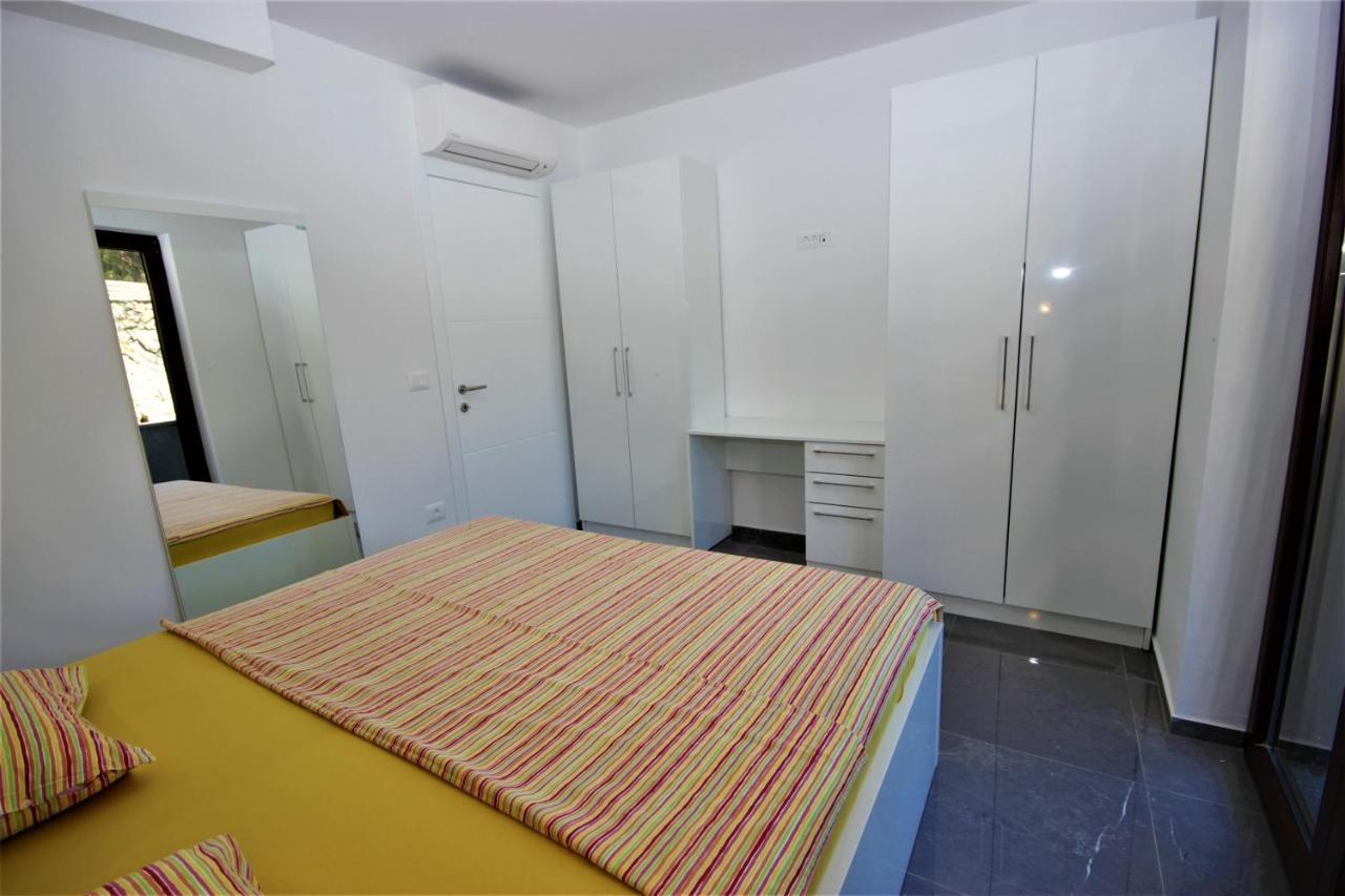 Apartments Smitran Banjole Esterno foto